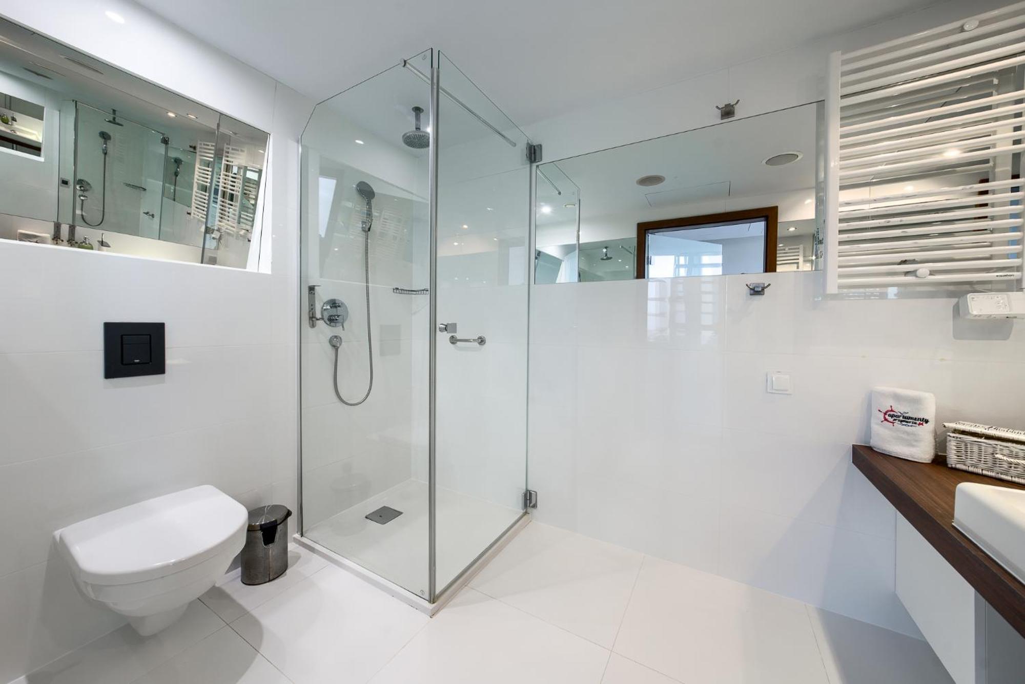 Apartamentyprzymorzu Marine***** Apartament Dwupoziomowy Z Widokiem Na Morze โควอบเซก ภายนอก รูปภาพ